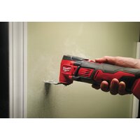 Реноватор Milwaukee M18 BMT-0 4933446203 (без АКБ) фото-3
