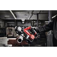Ленточная пила Milwaukee Fuel M12 FBS64-402C 4933478441 (с 2-мя АКБ, кейс) фото-5 Ленточная пила Milwaukee Fuel M12 FBS64-402C 4933478441 (с 2-мя АКБ, кейс) фото-5