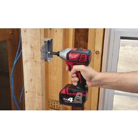 Винтоверт Milwaukee M18 BID-402C 4933443580 (с 2-мя АКБ, кейс) фото-3 Винтоверт Milwaukee M18 BID-402C 4933443580 (с 2-мя АКБ, кейс) фото-3