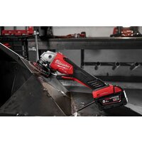 Угловая шлифмашина Milwaukee M18 ONEFSAG125XPDB-0X Fuel One Key 4933478434 (без АКБ) фото-4 Угловая шлифмашина Milwaukee M18 ONEFSAG125XPDB-0X Fuel One Key 4933478434 (без АКБ) фото-4